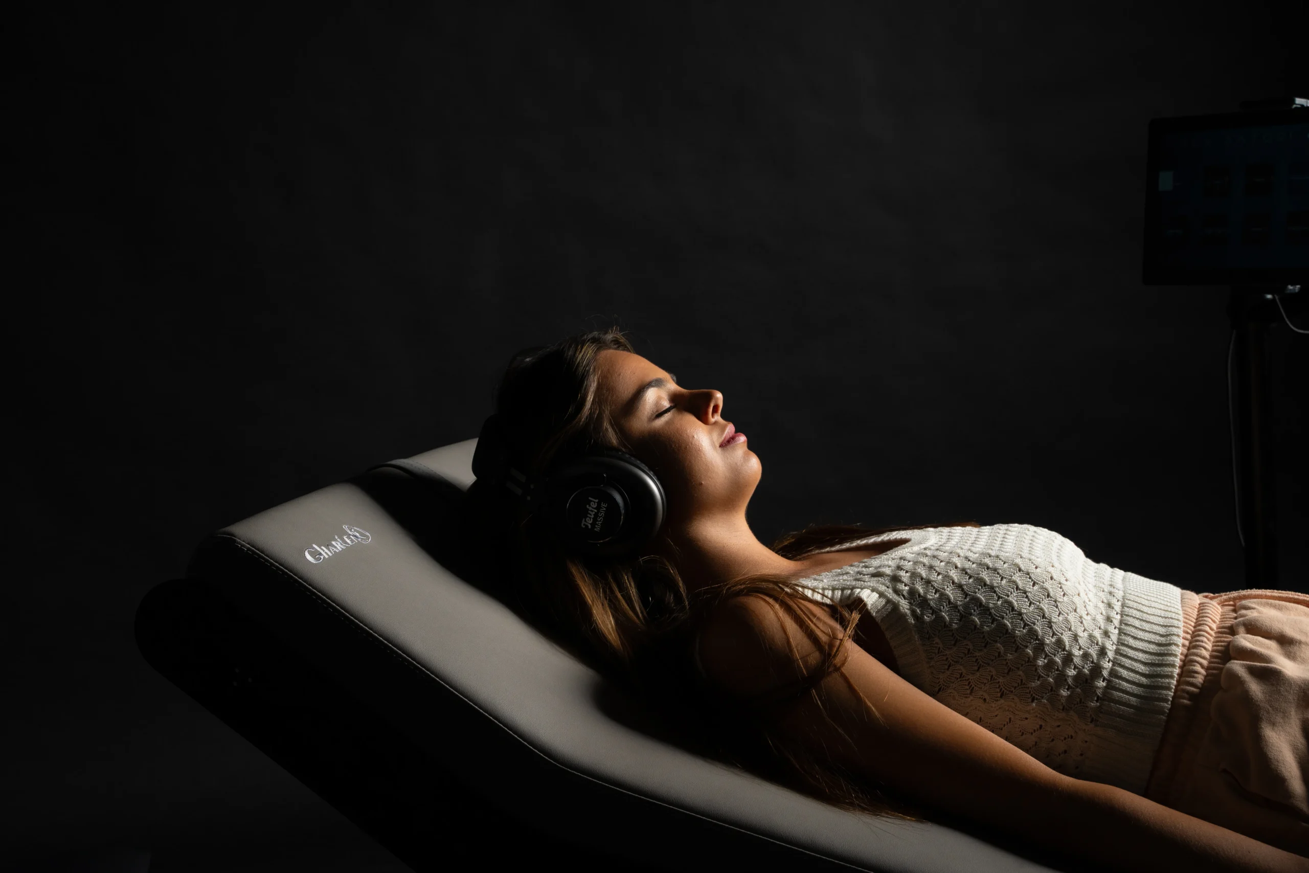 vibroacoustic bed